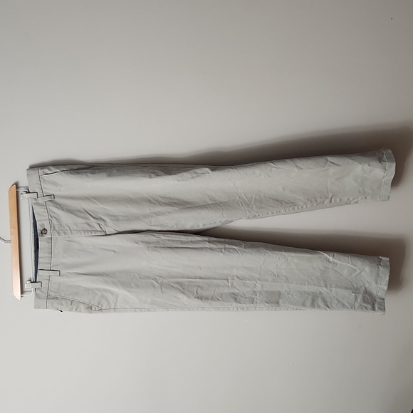 Dockers, Classic Fit Khakis, 34x34 - Picture 3 of 9